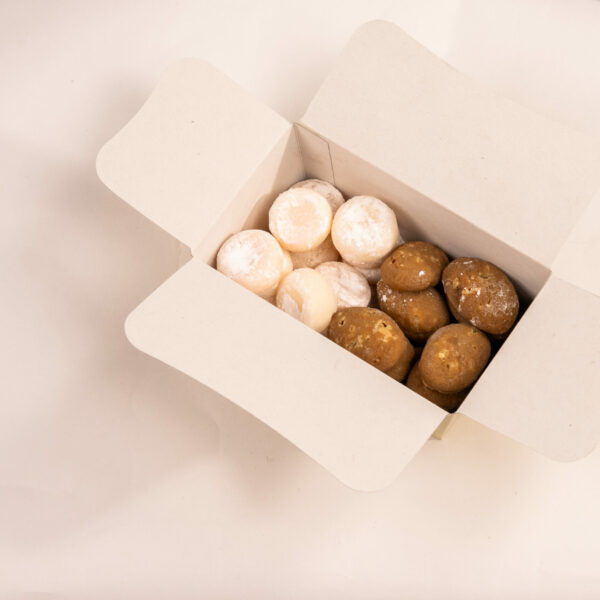 Κουτί με μελομακάρονα & κουραμπιέδες wax melts